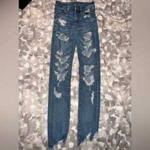 Distressed American Eagle Jeans. (Jeggings)